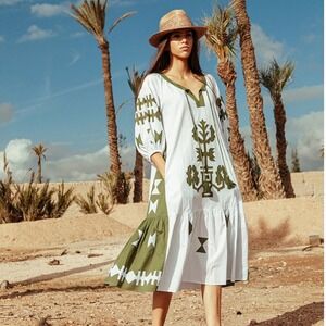 Rose & Rose Large Amersham Midi Cotton Tree of Life Applique Dress White Green